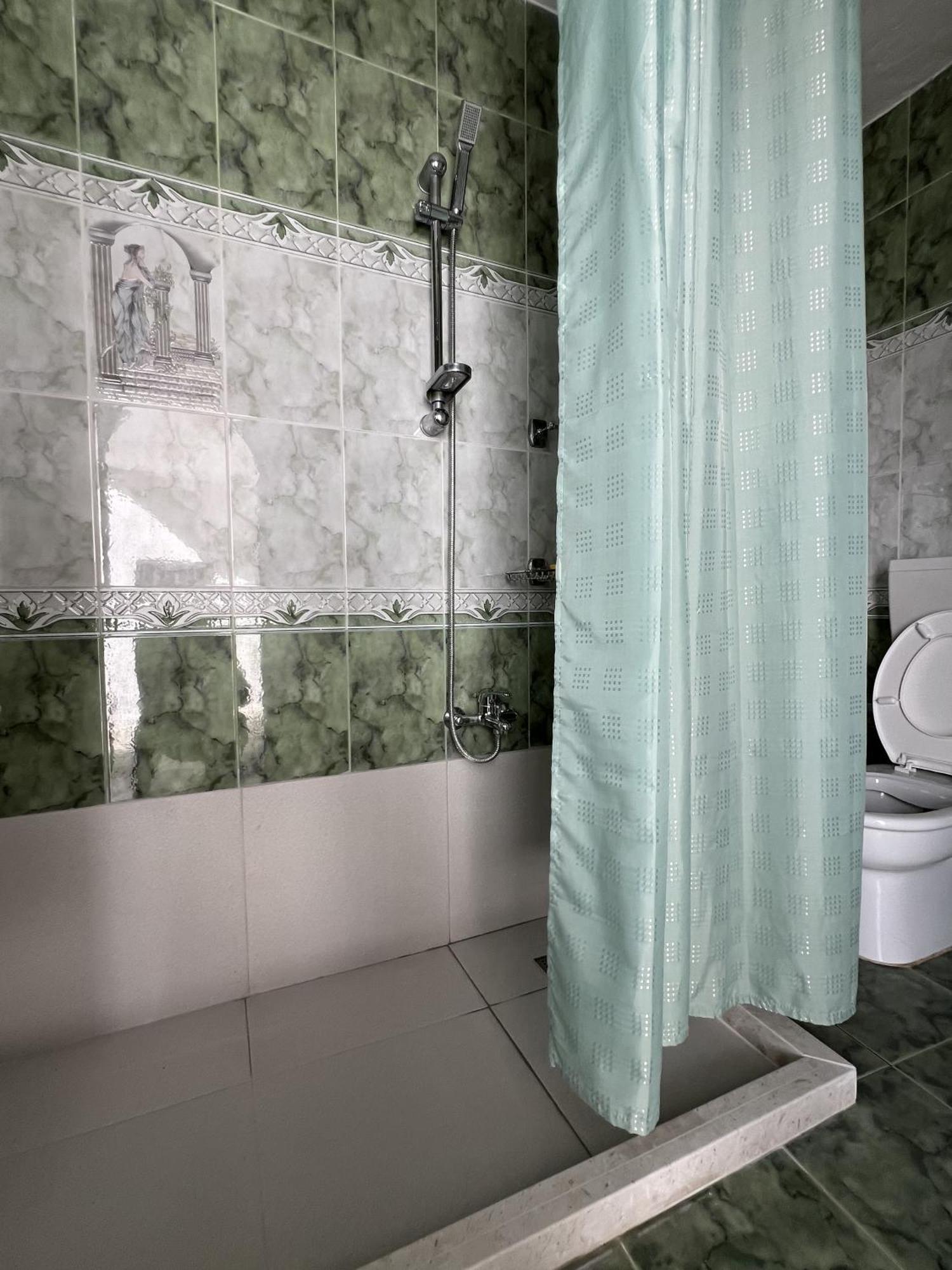 Onetwosleep Guesthouse Shkodër Екстериор снимка